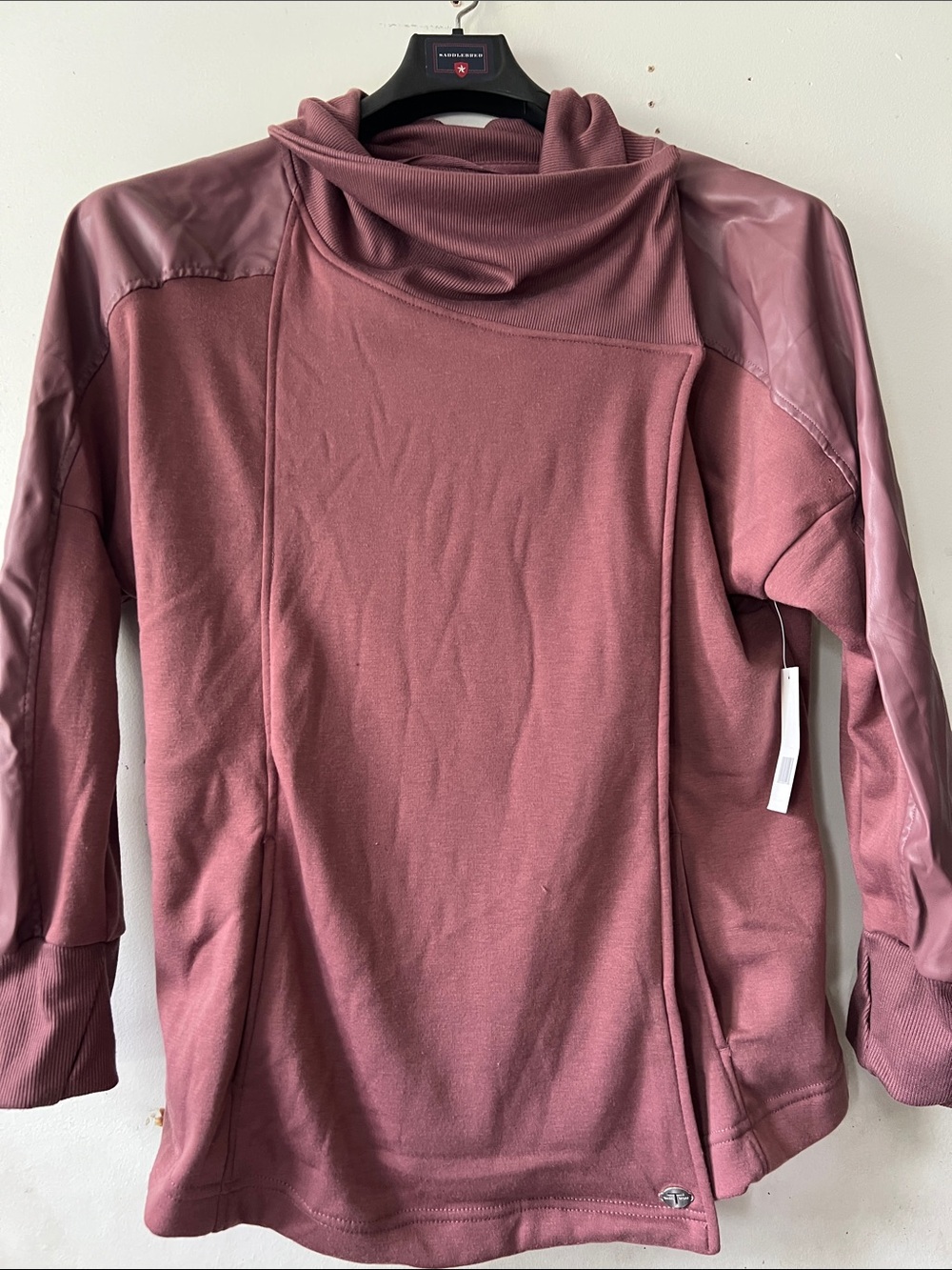 Women's Tahari Sport 2X Draped Funnel Neck Top in Mauve (new with tag)